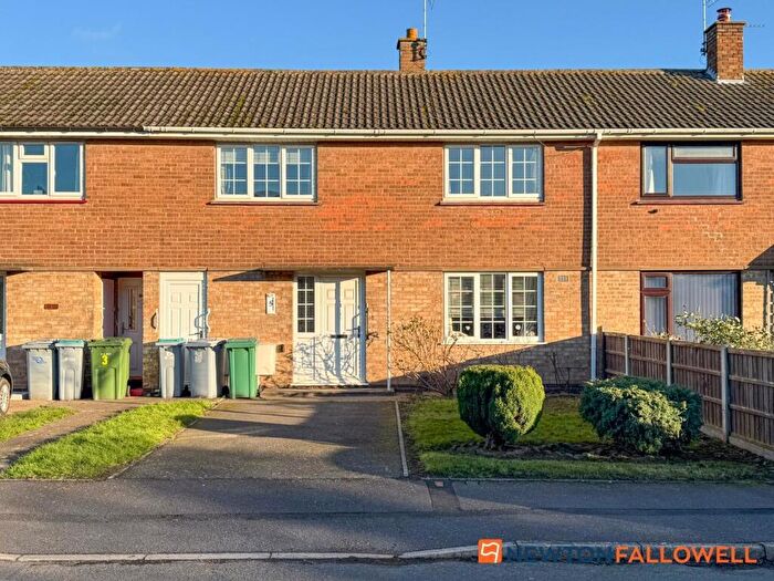 3 Bedroom Terraced House For Sale In Bakewell Close, Balderton, NG24