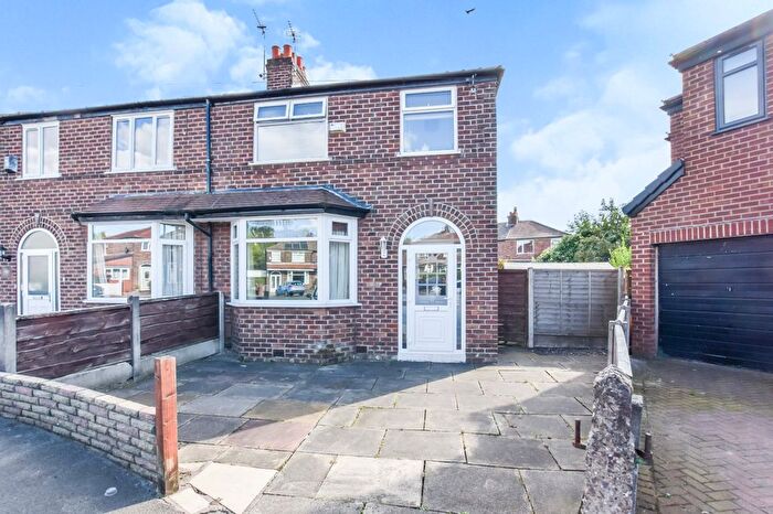 3 Bedroom Semi Detached House To Rent In Lindsell Road, West Timperley, Altrincham, Greater Manchester, WA14