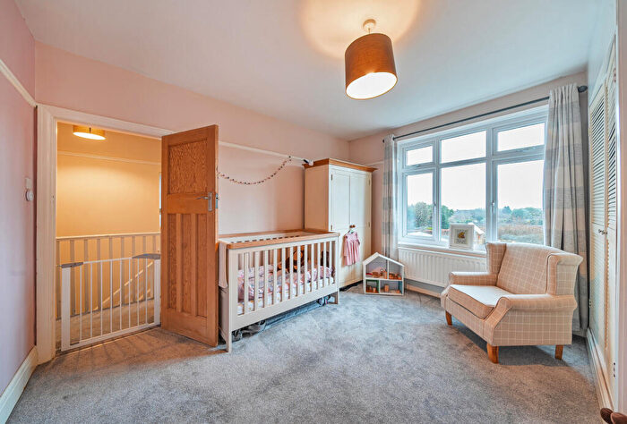 3 Bedroom End Of Terrace House For Sale In Greenbank Road, Hanham, Bristol, Gloucestershire, BS15