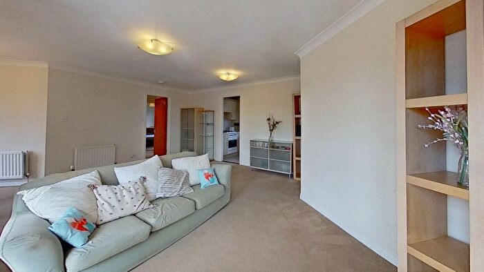 2 Bedroom Flat To Rent In (Md) West Werberside, Edinburgh, EH4