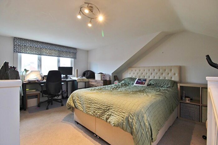 3 Bedroom Terraced House For Sale In Kingsley Road, Southsea, PO4