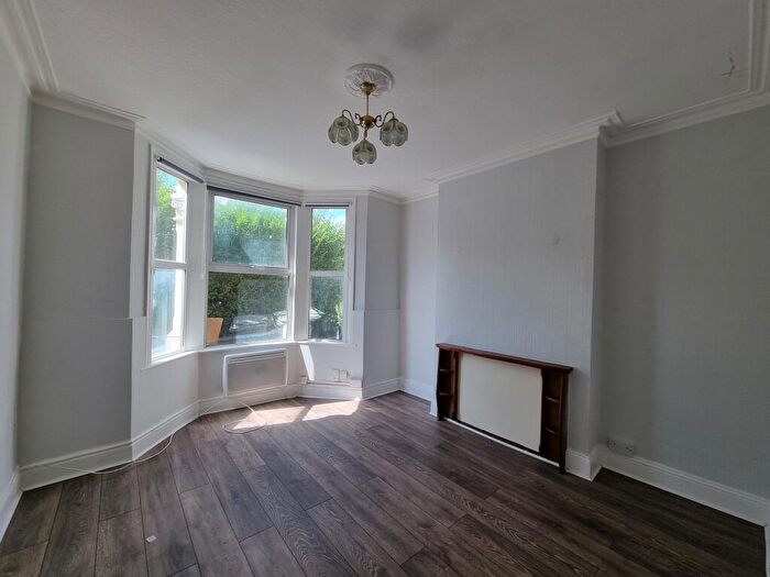 2 Bedroom Apartment To Rent In High Street, Enfield, EN3