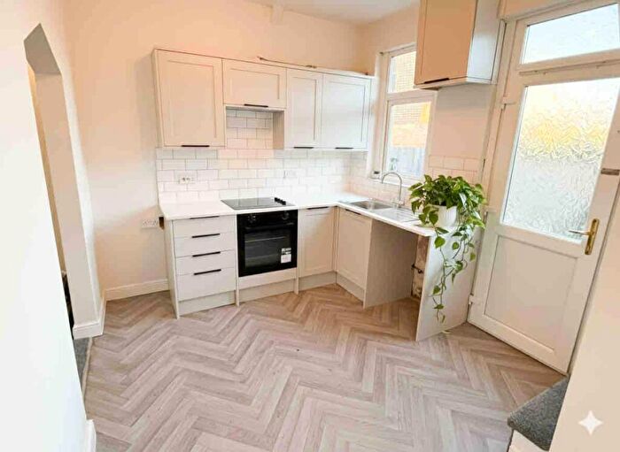 2 Bedroom Terraced House To Rent In , S70