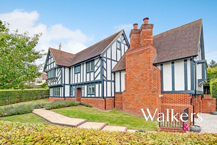 5 Bedroom Detached House For Sale In Hereward Mount, Stock, CM4