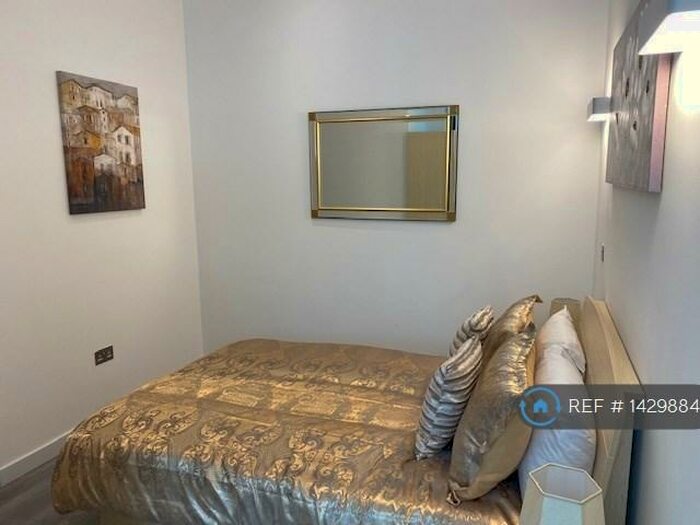 2 Bedroom Flat To Rent In Capital Drive, Milton Keynes, MK14