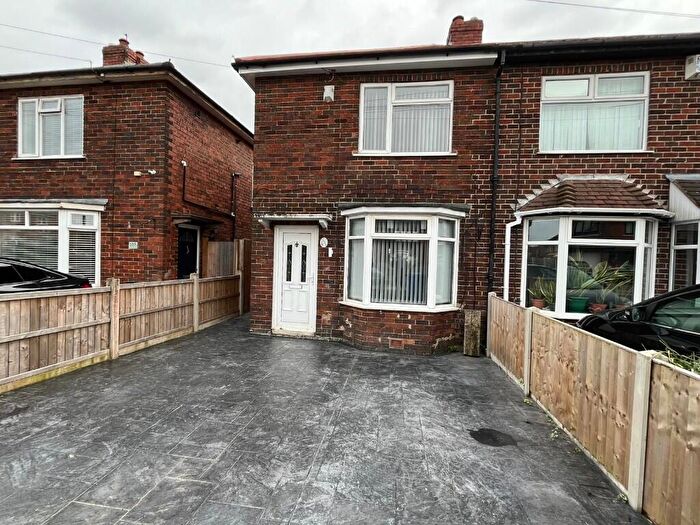 3 Bedroom Semi Detached House To Rent In Stenson Road, Derby, Derbyshire, DE23