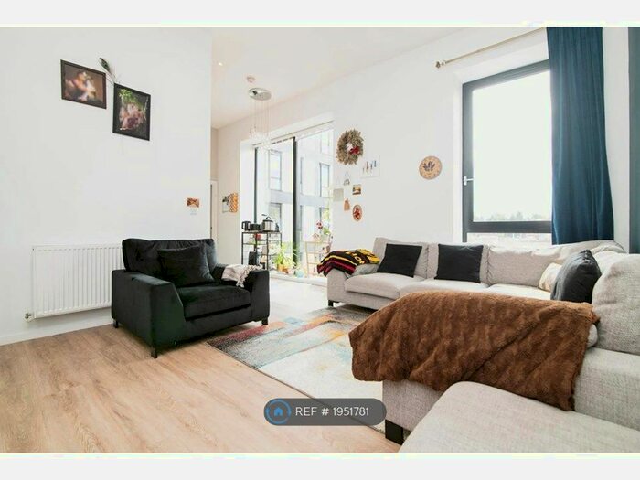 2 Bedroom Flat To Rent In Birmingham, Birmingham, B30