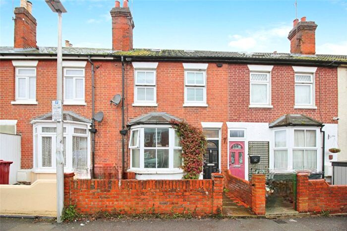 3 Bedroom Terraced House For Sale In Wilson Road, Reading, RG30