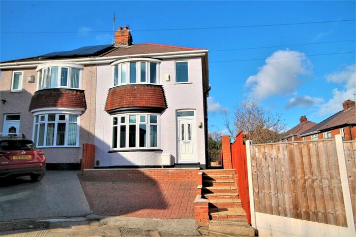 3 Bedroom Semi-Detached House To Rent In Hylton Grove, Stockton-On-Tees, TS20