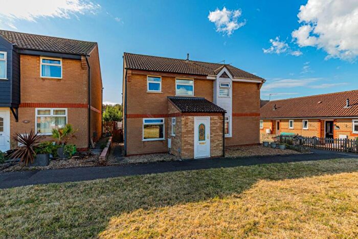 4 Bedroom House For Sale In Cosmeston Drive, Penarth, CF64