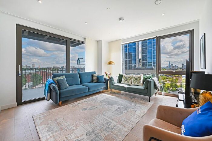 2 Bedroom Flat To Rent In The Modern, Embassy Gardens, London, SW11