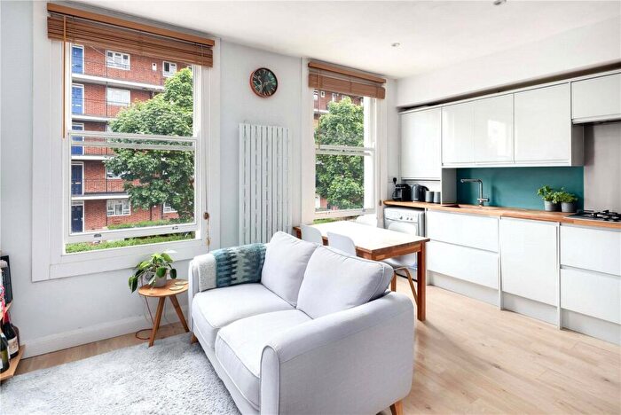 2 Bedroom Flat For Sale In Bruce Road, Bow, London, E3