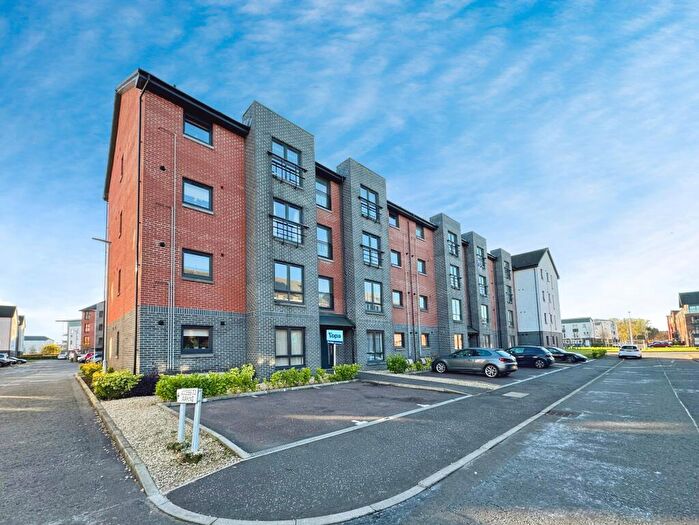2 Bedroom Flat For Sale In Lapwing Road, Renfrew, PA4