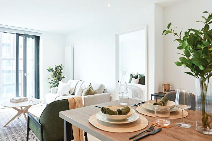 2 Bedroom Apartment To Rent In Apartment, Nobel Way, Manchester, Greater Manchester, M1