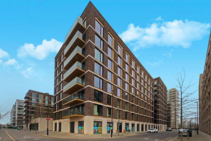 2 Bedroom Flat For Sale In Clipper Street, London, E16