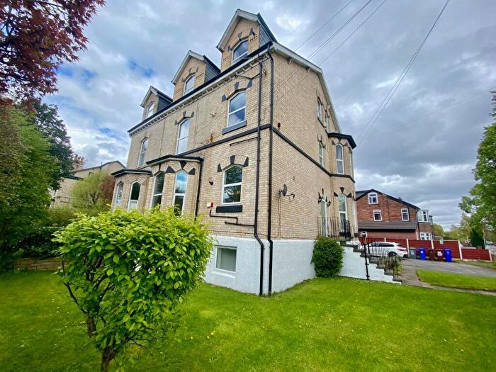 2 Bedroom Flat For Sale In Alan Road, Withington, M20