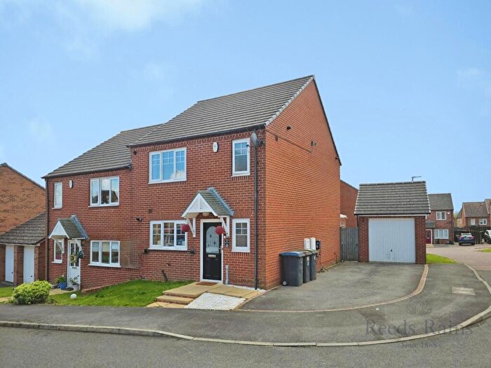 3 Bedroom Semi Detached House For Sale In Gayle Court, Consett, Durham, DH8