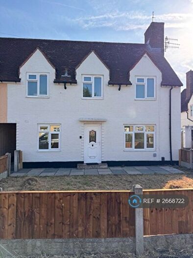 3 Bedroom Semi-Detached House To Rent In Ackers Road, Wirral, CH49