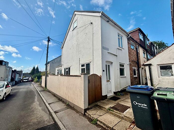 3 Bedroom End Of Terrace House To Rent In Highfield Road, Salisbury, SP2