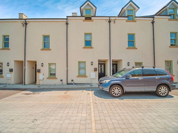 3 Bedroom Property To Rent In Chiswell, Portland, DT5