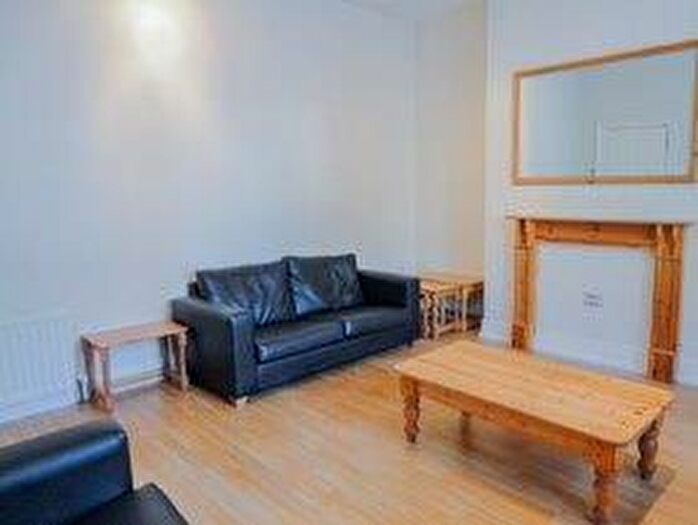6 Bedroom House To Rent In Harrison Place, Newcastle Upon Tyne, NE2