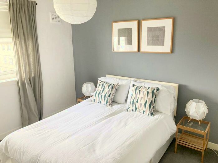 2 Bedroom Flat To Rent In Rankine Street, Johnstone, Renfrewshire, PA5