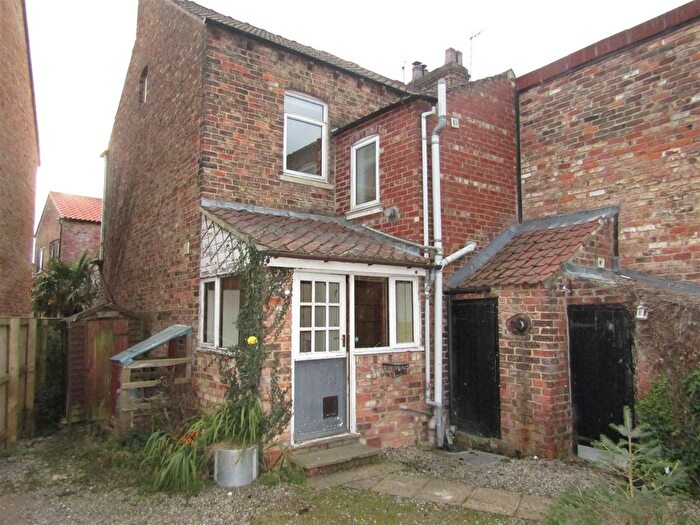 3 Bedroom End Of Terrace House To Rent In Chatsworth Terrace, Boroughbridge, York, YO51