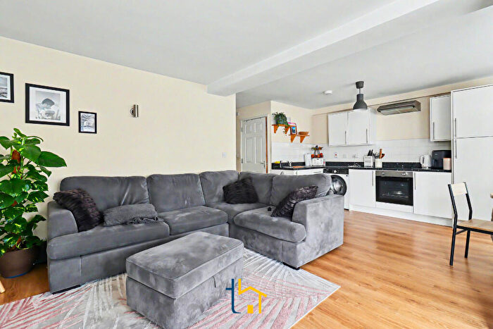 2 Bedroom Apartment To Rent In Junction Road, Wigston, LE18