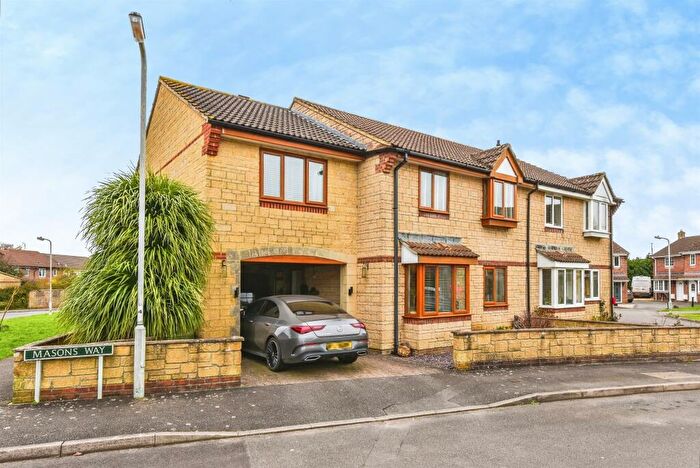 4 Bedroom Semi Detached House For Sale In Masons Way, Frome, BA11
