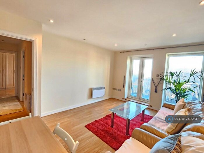 2 Bedroom Flat To Rent In Central House, London, E15