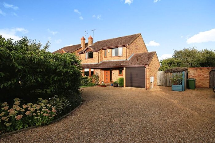 4 Bedroom Detached House For Sale In Ugg Mere Court Road, Huntingdon, PE26
