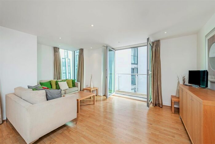 2 Bedroom Flat To Rent In Albert Embankment, Nine Elms, London, SE1