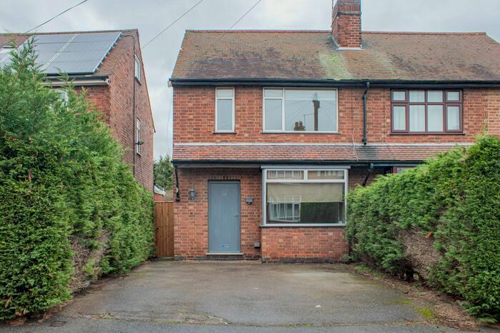4 Bedroom Semi-Detached House To Rent In Chesterfield Avenue, Long Eaton, Nottingham, NG10