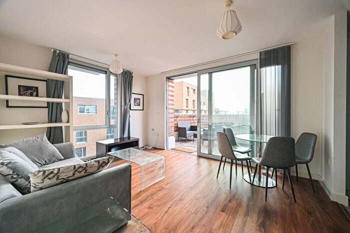 2 Bedroom Flat For Sale In Devons Road, Bow, London, E3