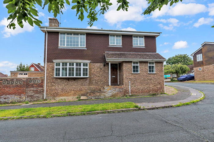 4 Bedroom Detached House For Sale In Kymer Gardens, Hassocks, BN6