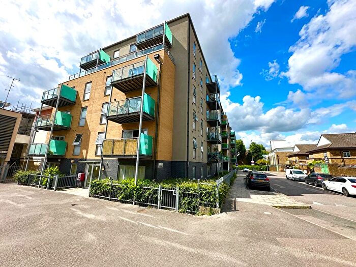 2 Bedroom Flat To Rent In Merchant Street, London, E3