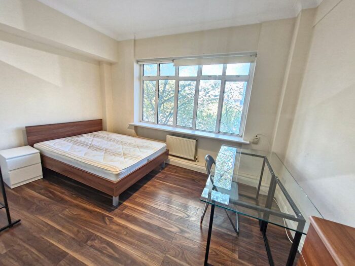 2 Bedroom Flat To Rent In Euston Road, London, NW1