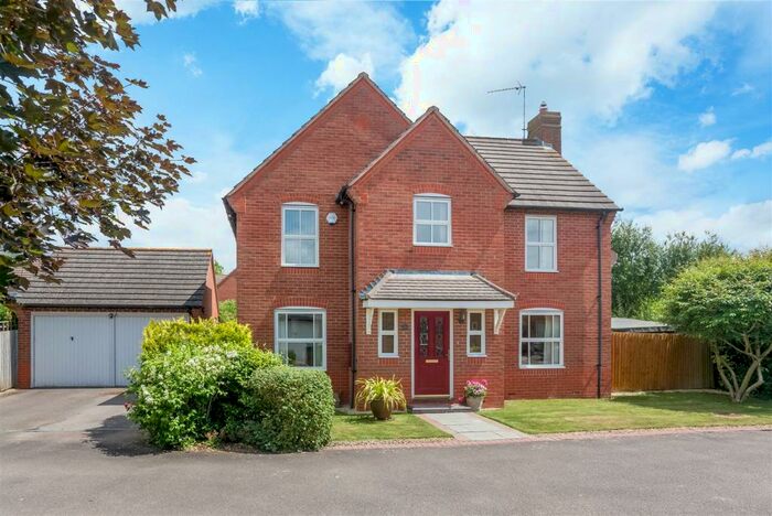 4 Bedroom Detached House For Sale In Hawthorn Way, Shipston-On-Stour, CV36