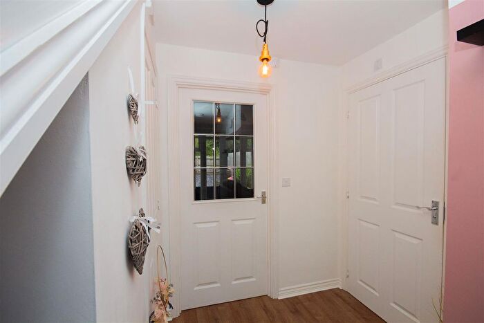 3 Bedroom Town House For Sale In Knowles View, Talke, Stoke-On-Trent, ST7