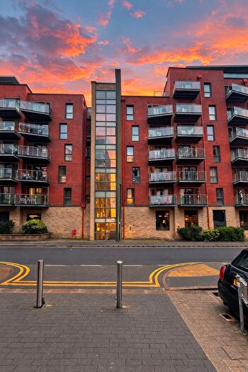 2 Bedroom Flat For Sale In Harrow Street, Sheffield, S11