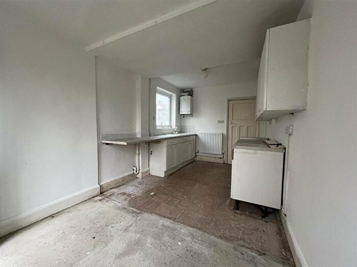 2 Bedroom Semi-Detached House For Sale In Brookvale Road, Stratford-Upon-Avon, CV37