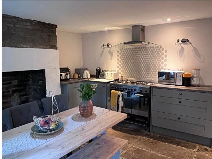 2 Bedroom Terraced House To Rent In Gertrude Street, Shawforth, OL12