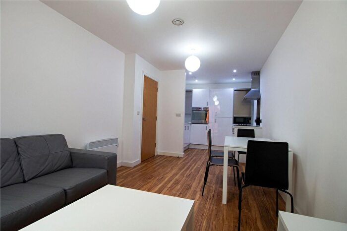 1 Bedroom Flat To Rent In Plaza Boulevard, Liverpool, L8