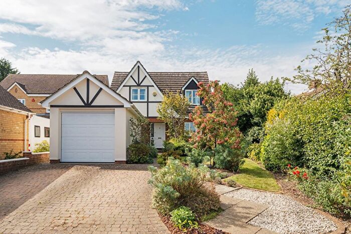 4 Bedroom Detached House For Sale In High Street, Meppershall, SG17