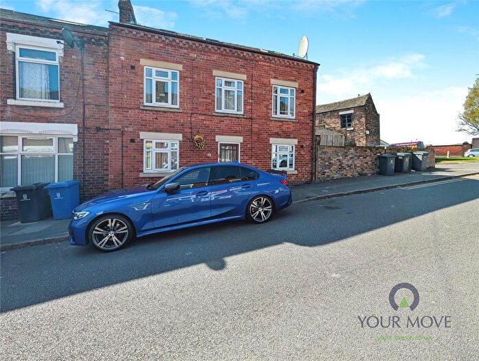 1 Bedroom Flat To Rent In Derwent Street, Stoke-On-Trent, Staffordshire, ST1