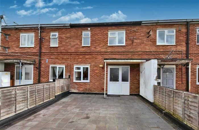 3 Bedroom Flat To Rent In Cockcroft Road, Didcot, OX11