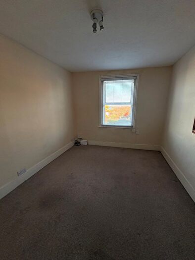 1 Bedroom Flat To Rent In Willingdon Road, Eastbourne, BN21