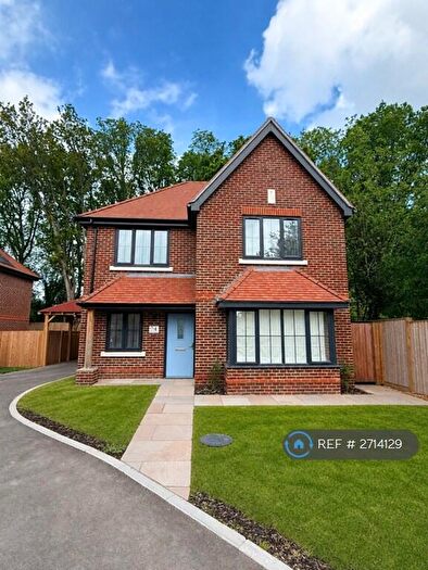 4 Bedroom Detached House To Rent In Hedgerows, Ewhurst, GU6