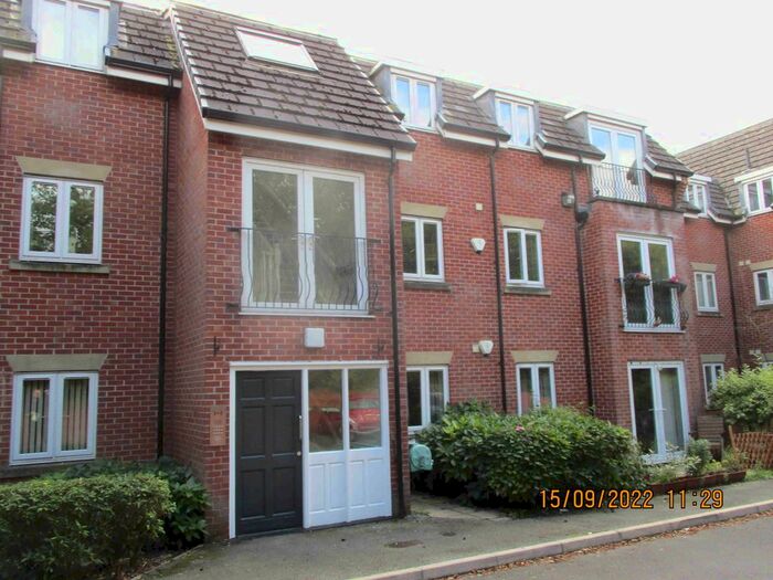 2 Bedroom Flat To Rent In Millstone Court, Golborne, Warrington, Cheshire, WA3