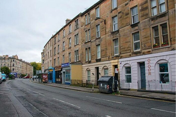 2 Bedroom Flat To Rent In Brougham Street, Edinburgh, Midlothian, EH3